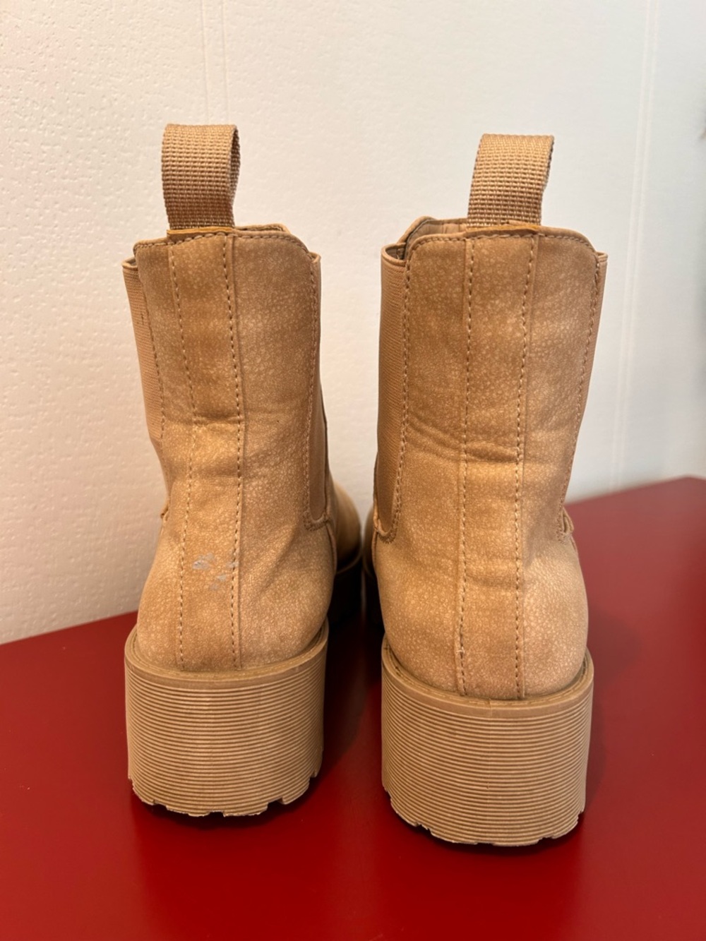 Dirty Laundry Women’s  Margo Chelsea Booties Size 9.5 - Picture 6 of 9